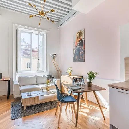 Appartement Le Royale Haussman Junior - Louis Pradel